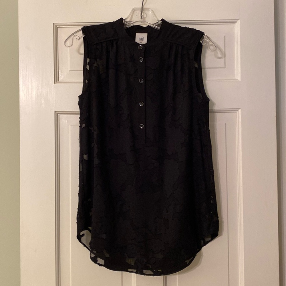 Cabi Clip Art black sleeveless blouse. Size XS.